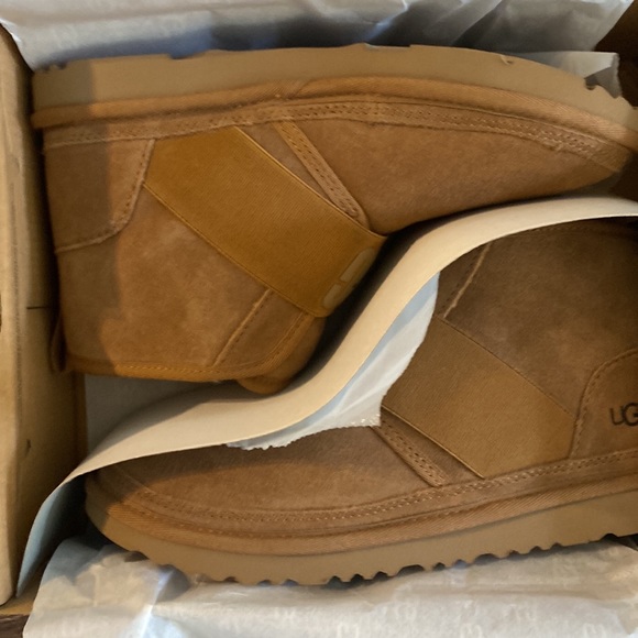 UGG Boots Girls UGG K Neumel II Graphic Boots Kids Size 6 Chestnut Tan Winter - Picture 10 of 10